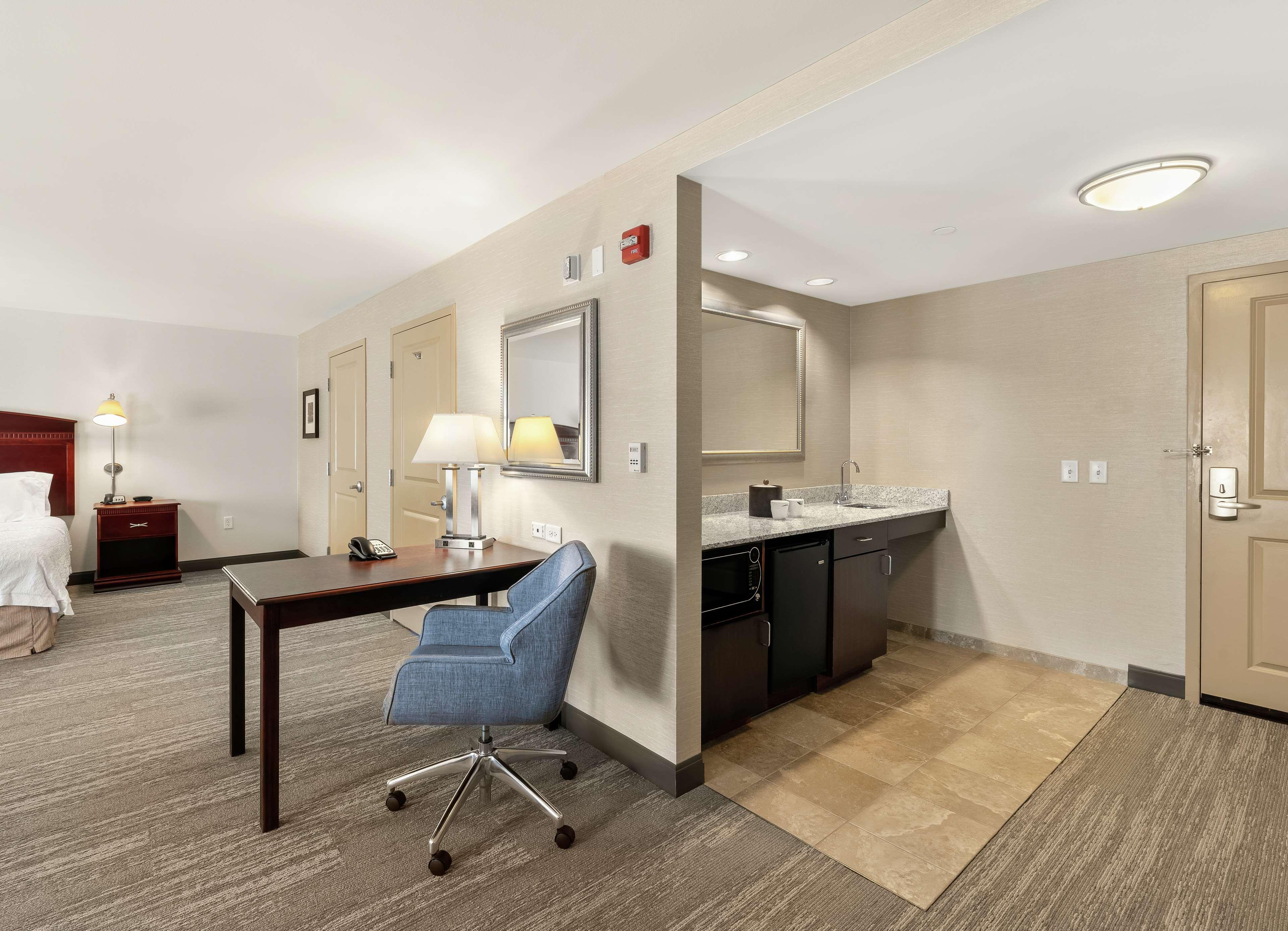 Hampton Inn Nashua Dış mekan fotoğraf