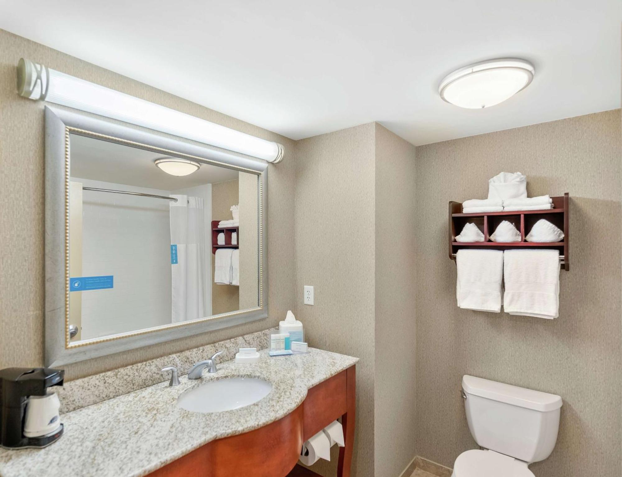 Hampton Inn Nashua Dış mekan fotoğraf
