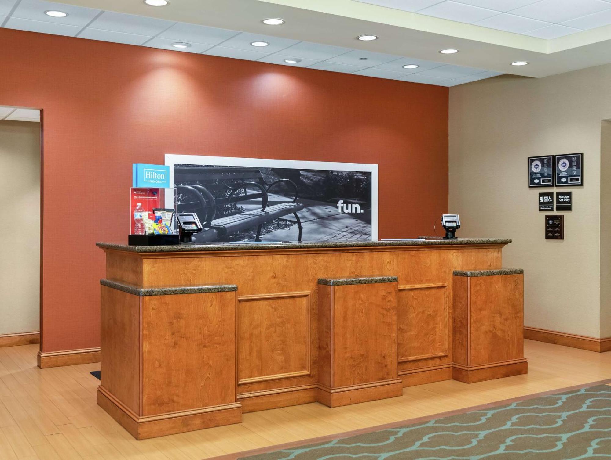 Hampton Inn Nashua Dış mekan fotoğraf
