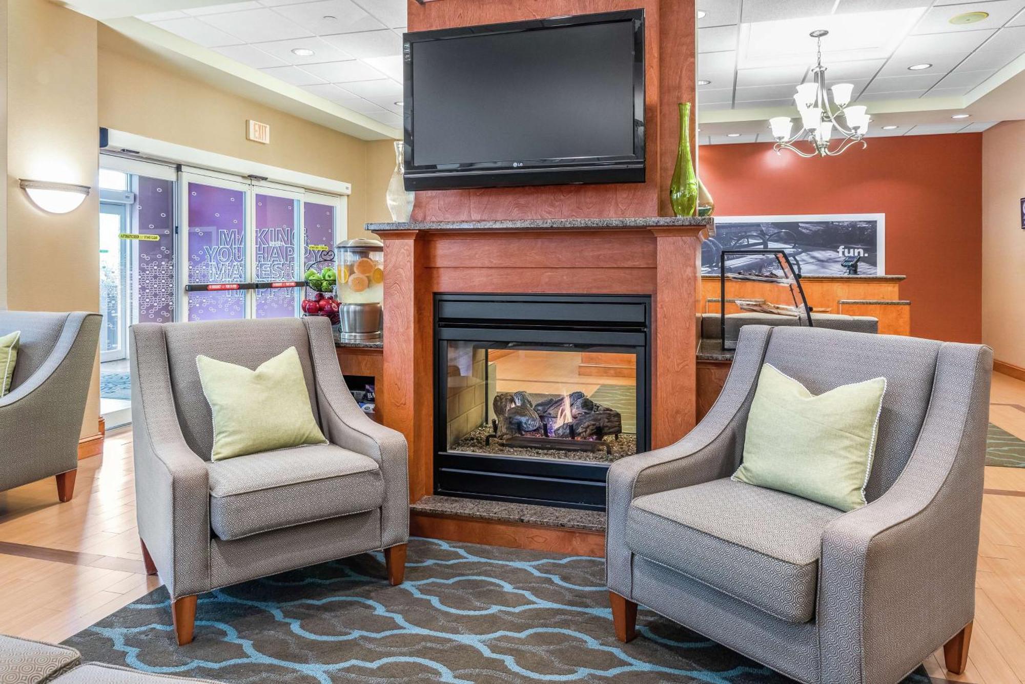 Hampton Inn Nashua Dış mekan fotoğraf