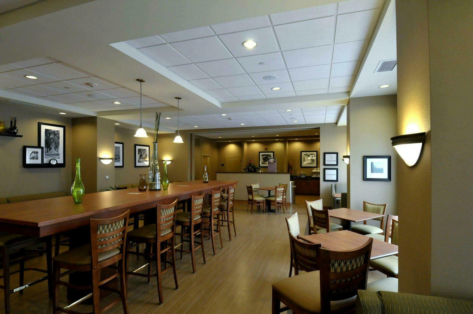 Hampton Inn Nashua Restoran fotoğraf